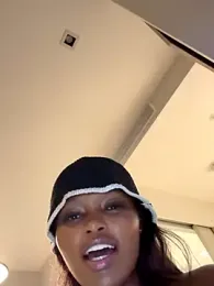 Neelo-Smith webcam model stream image