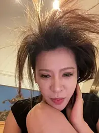 Sunflower-77 webcam stripchat model stream image