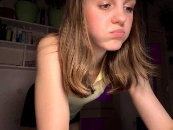 UrShineKatie webcam model stream image