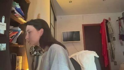 SalleyGoertz webcam model stream image