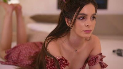 Dovia webcam model stream image