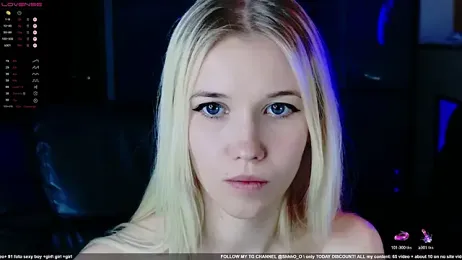 ShhhO_O webcam model stream image