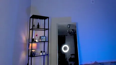 elfinvibes webcam model stream image