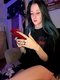 Miiaaa- webcam stripchat model stream image