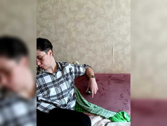 LiveWith-Me webcam model stream image