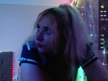 Liliya010 webcam model stream image