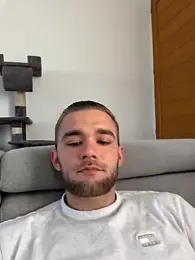 Benjamiinlt webcam model stream image