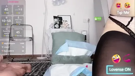 momo-5952 webcam model stream image