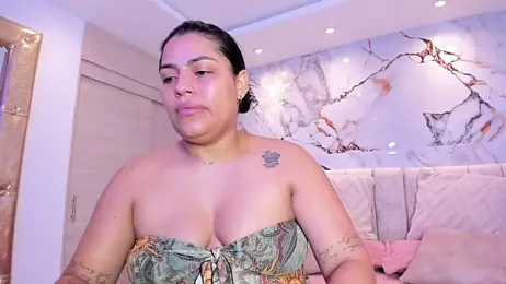 kiana_cream webcam model stream image