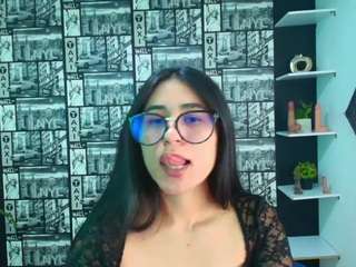 chloe-turner webcam model stream image