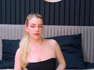 Milana Celeste webcam model stream image