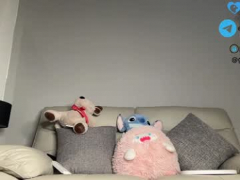 _gummies15 webcam chaturbate model stream image