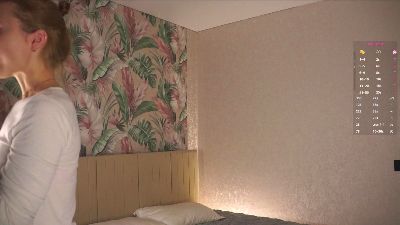 KeshaArai webcam model stream image