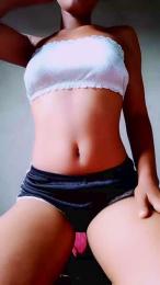 avrilas webcam model stream image