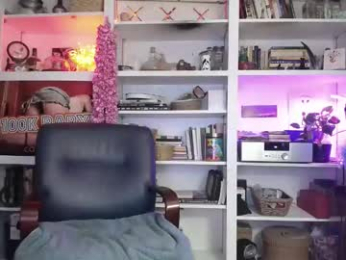 catnips_cabaret webcam model stream image