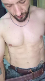 RegularGuyHN webcam model stream image