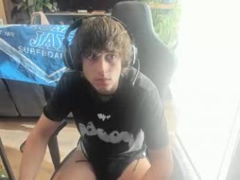 bashful4200 webcam model stream image