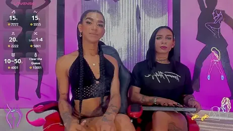 nickyminach_ webcam model stream image