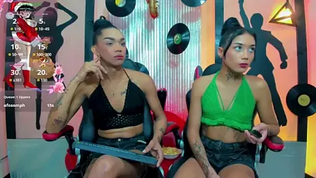 nickyminach_ webcam model stream image