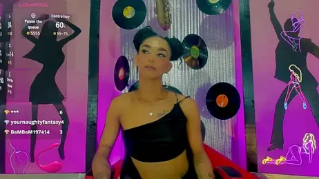 nickyminach_ webcam model stream image