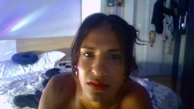 ladybooy webcam cam4 model stream image