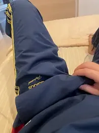 adidas-1995 webcam model stream image