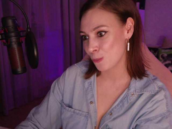 LadyLLS webcam model stream image