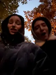 SnappyHappy webcam model stream image