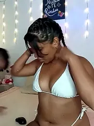 Sophia_and_Matt webcam model stream image