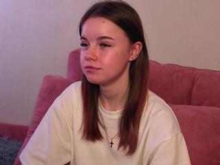 Charlene Brodish webcam model stream image