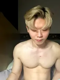 zachlee_69 webcam model stream image