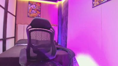 GemmaBrown_ webcam model stream image