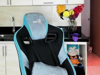 Titan Jones webcam model stream image