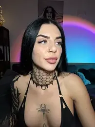 LexiCoco webcam model stream image