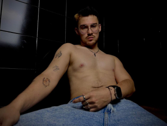 BrunoWalker webcam model stream image