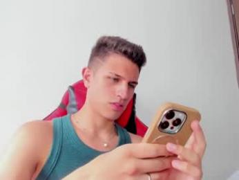 kevin_ahs1 webcam chaturbate model stream image