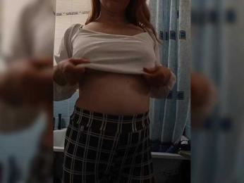 Mmmmyyyyrrrr webcam model stream image