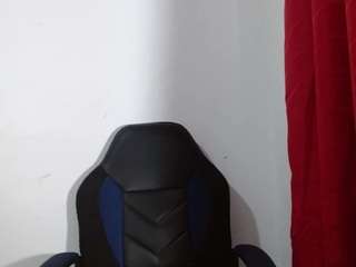 petite-inoccent webcam camsoda model stream image