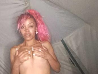 Dollyrose webcam model stream image