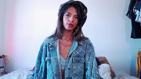 Theevae webcam model stream image