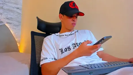 Benjamin_More webcam model stream image