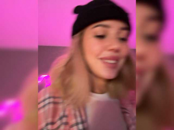 dikidii webcam model stream image