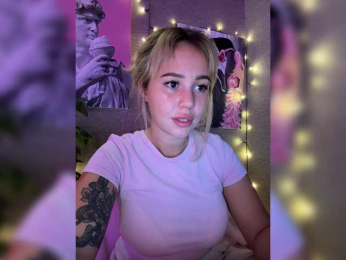 dikidii webcam bongacams model stream image