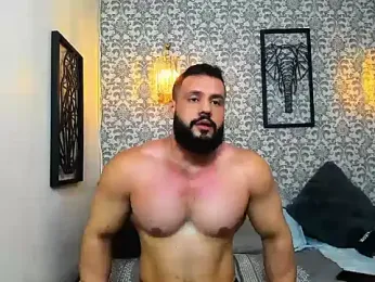 Raw_Mathews webcam model stream image