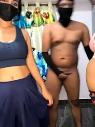 Family02 webcam model stream image