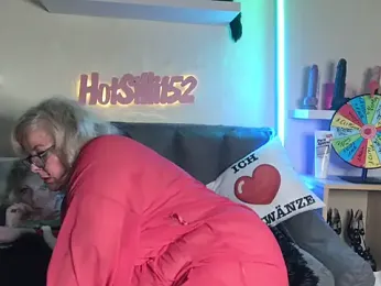 HotSilli152 webcam model stream image