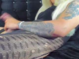 bombomgill webcam model stream image