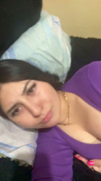 hottll2 webcam model stream image