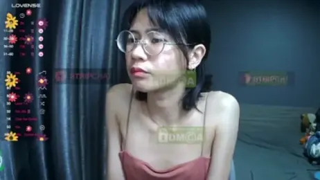 littlemiilk webcam model stream image