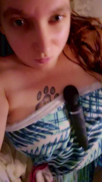 QueenHeart18 webcam model stream image